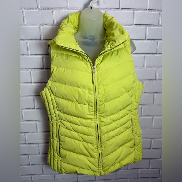 Talbots bright yellow-chartreuse women’s Puffer Vest - Size L - Picture 7 of 10